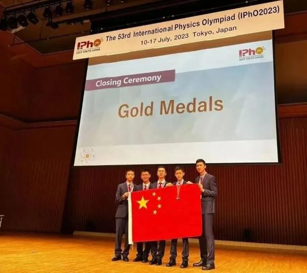 太牛了！中国队，5名选手全部金牌