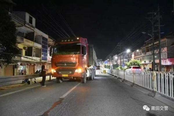 一次逆行,让她付生命的代价! 一次逆行,让她付生命的代价!