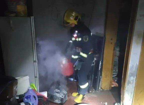 夫妻将“定时炸弹”带回家,凌晨发生意外 夫妻将“定时炸弹”带回家,凌晨发生意外