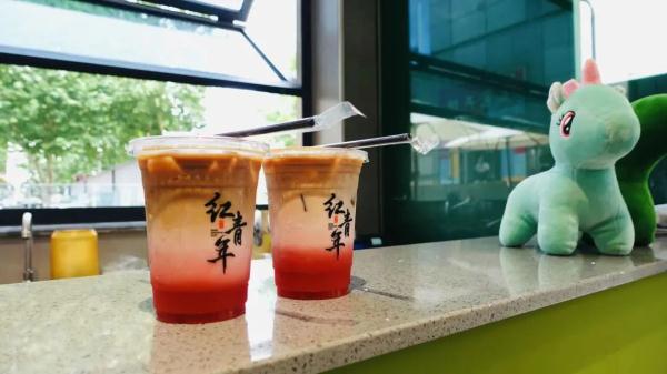 烤鸭+雨花茶+咖啡！“00后”创意咖啡，你试试吗？
