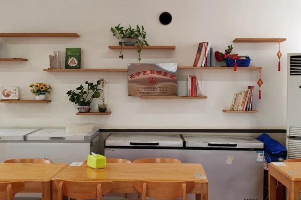 上海28元自助餐火了!80种菜品自由选择,年轻人抢着来,老年人还有优惠 上海28元自助餐火了!80种菜品自由选择,年轻人抢着来,老年人还有优惠