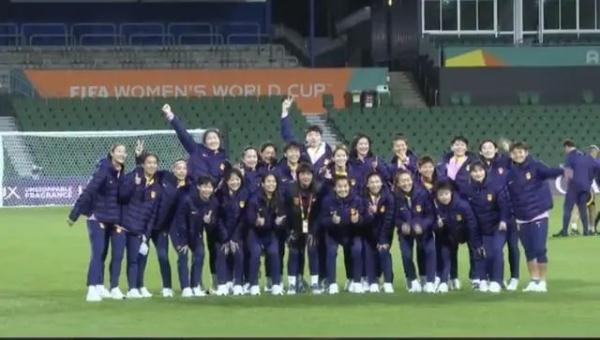 今晚8点,国足出战世界杯!姑娘们首轮就迎关键比赛,水指导这样说→ 今晚8点,国足出战世界杯!姑娘们首轮就迎关键比赛,水指导这样说→