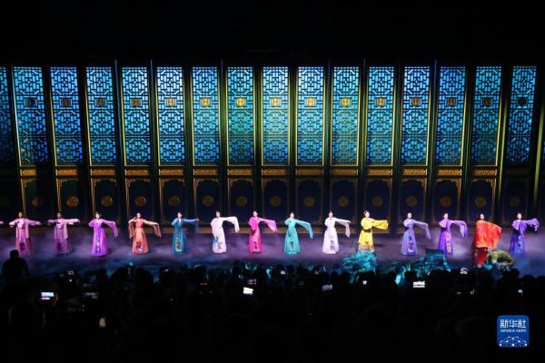 河北廊坊：“只有红楼梦·戏剧幻城”开城