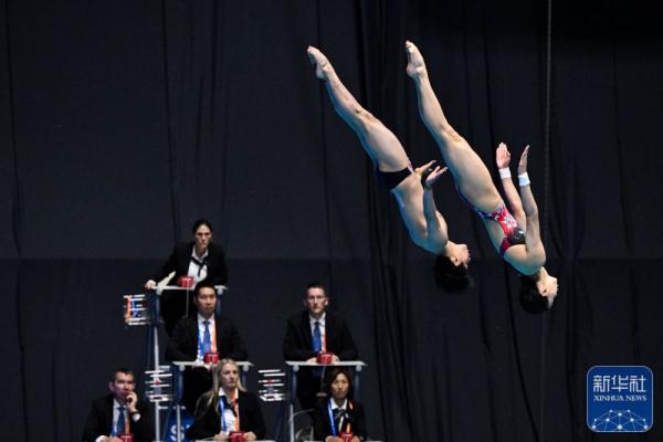 游泳世锦赛 | 朱子锋/林珊混双三米板夺冠 游泳世锦赛 | 朱子锋/林珊混双三米板夺冠