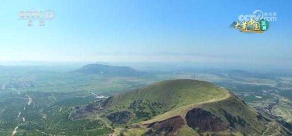 守护好绿水青山 人工林筑起万亩屏障 守护好绿水青山 人工林筑起万亩屏障