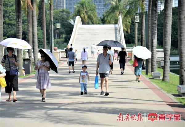 高温闷热、午后易现雷雨......“大暑”来了,广西天气有这些特征→ 高温闷热、午后易现雷雨......“大暑”来了,广西天气有这些特征→