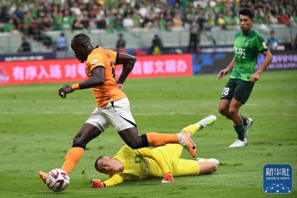 足球丨中超：北京国安胜青岛海牛