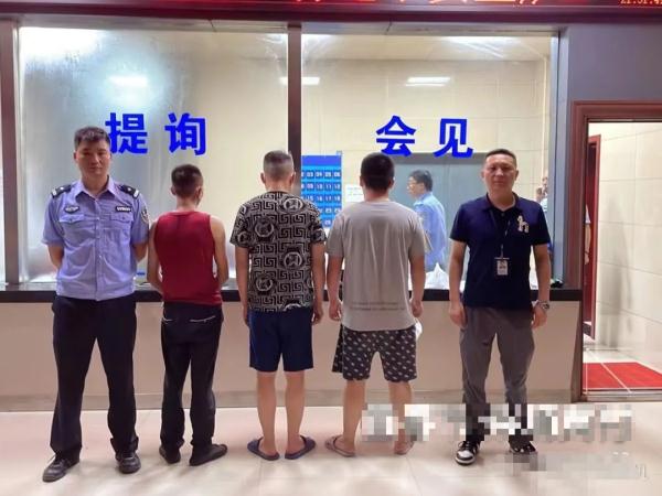 墓地深夜传来欢声笑语?民警摸排调查发现…… 墓地深夜传来欢声笑语?民警摸排调查发现……