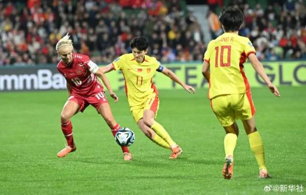中国女足0-1遭丹麦绝杀！水庆霞：下半场因体力原因，瞬间思想集中出现问题