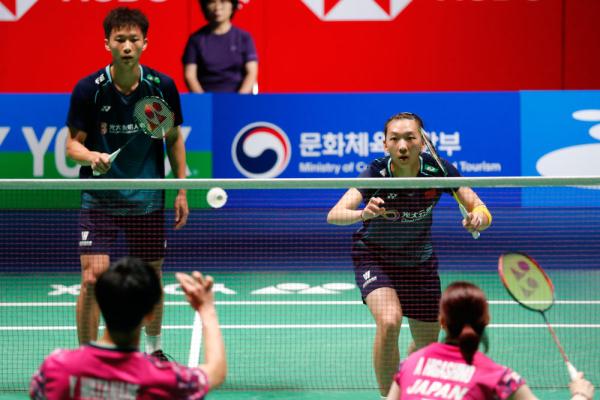中国队提前包揽韩国羽毛球公开赛混双冠亚军