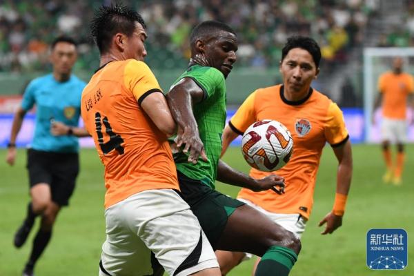 足球丨中超：北京国安胜青岛海牛