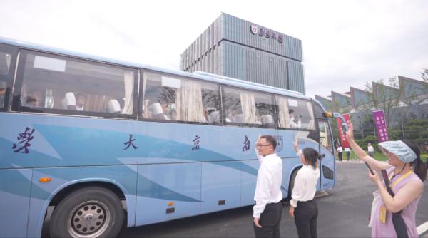 首批500名本科生入驻！南京大学苏州校区正式启用