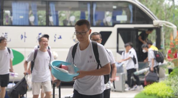首批500名本科生入驻！南京大学苏州校区正式启用