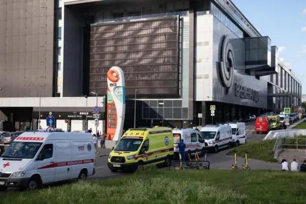 莫斯科一购物中心热水管爆裂，造成4人死亡70人受伤！已刑事立案！