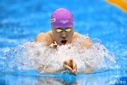 福冈世锦赛：中国游泳队首日破三项亚洲纪录