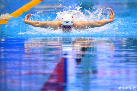 福冈世锦赛：中国游泳队首日破三项亚洲纪录