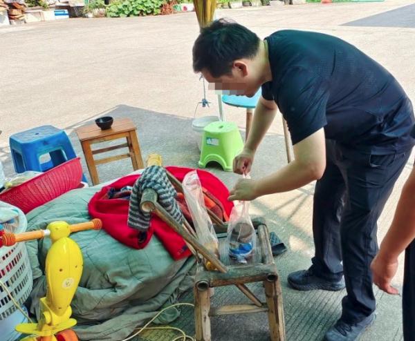一摸就掉色?小心买到工业染料“美颜”鱼! 一摸就掉色?小心买到工业染料“美颜”鱼!