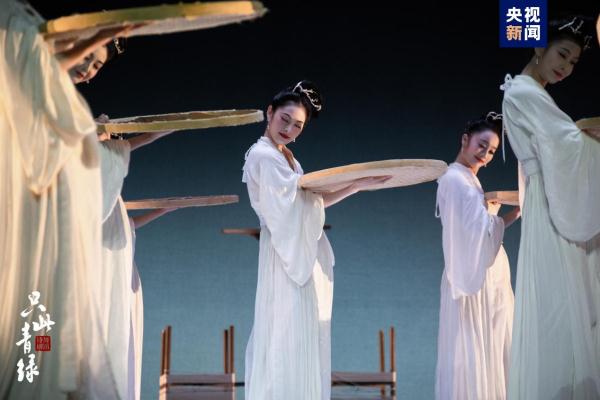 以舞为“媒” 国内外28台优秀剧（节）目60场精彩演出亮相新疆乌鲁木齐