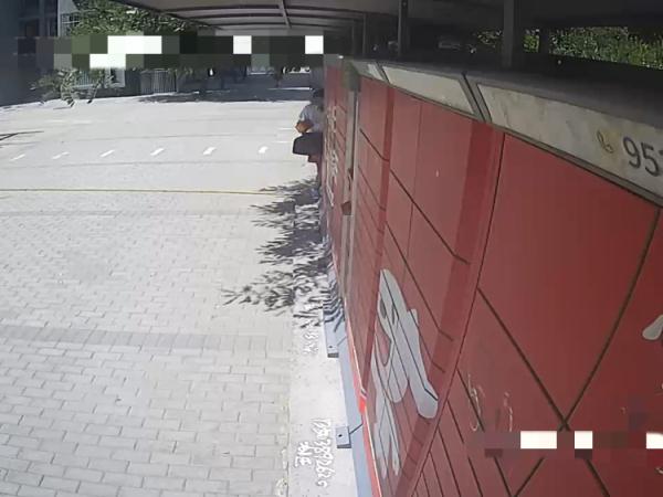 真假货品 谁在“调包”?北京通州警方破获快递调包诈骗案 真假货品 谁在“调包”?北京通州警方破获快递调包诈骗案