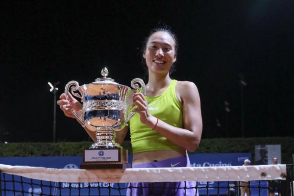 WTA巴勒莫站：郑钦文获职业生涯巡回赛首冠
