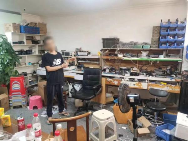 “官换机”打折卖？一制售假冒品牌手机窝点被端，涉案300多万！
