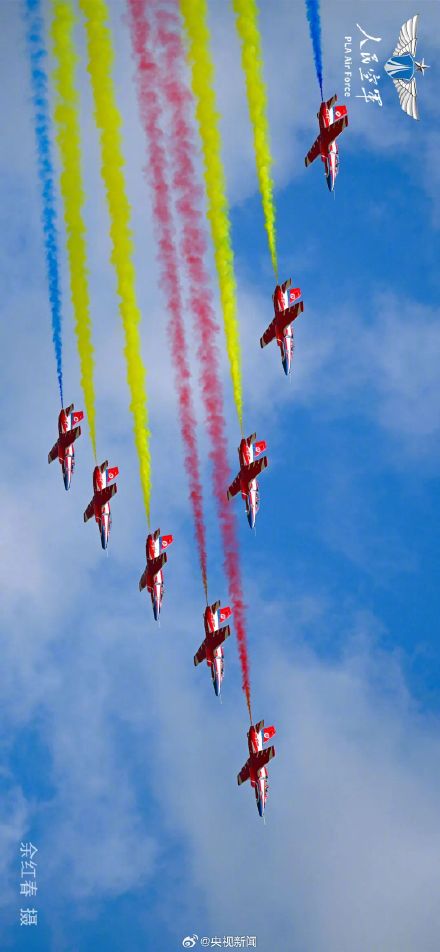 高清大图来了！中国战机翱翔天空震撼大片