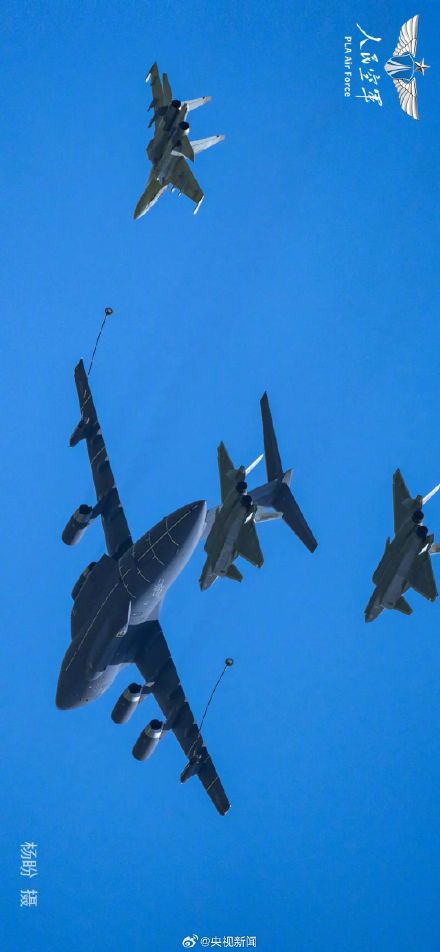 高清大图来了！中国战机翱翔天空震撼大片