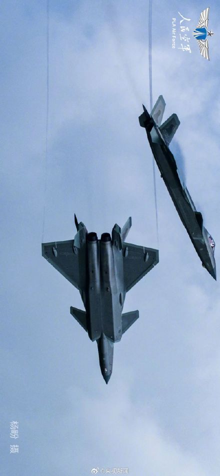 高清大图来了！中国战机翱翔天空震撼大片