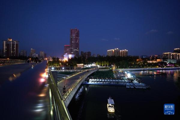 汾河夜色美