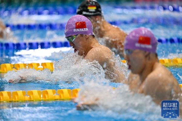 游泳世锦赛｜覃海洋打破男子50米蛙泳亚洲纪录晋级决赛