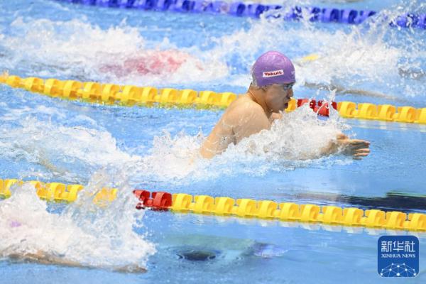 游泳世锦赛｜覃海洋打破男子50米蛙泳亚洲纪录晋级决赛