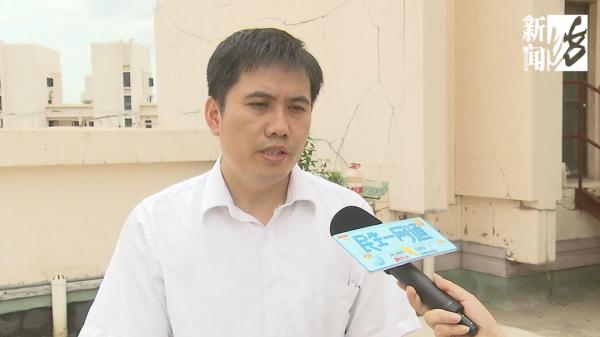 沪一居民楼成“瀑布”，水从32楼泻下！