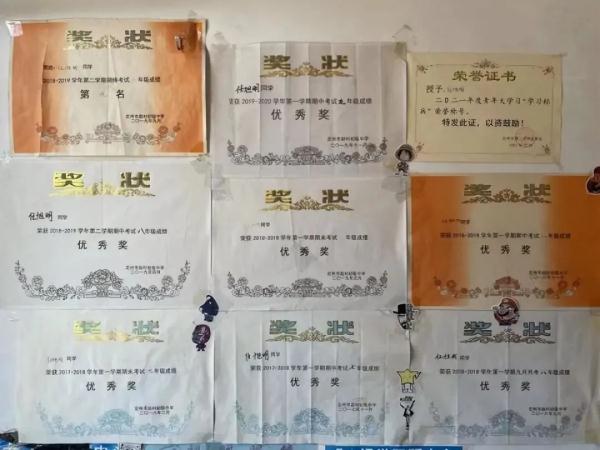 感动全网的环卫工儿子，被录取了！