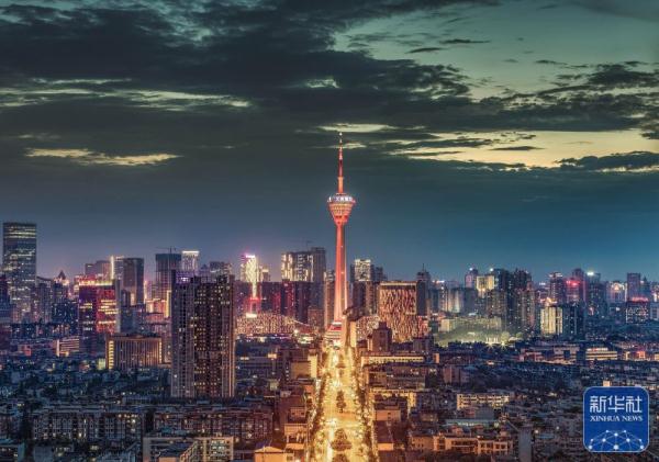 成都大运会 ｜ 越夜，越美，越成都！