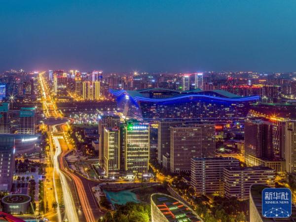 成都大运会 ｜ 越夜，越美，越成都！