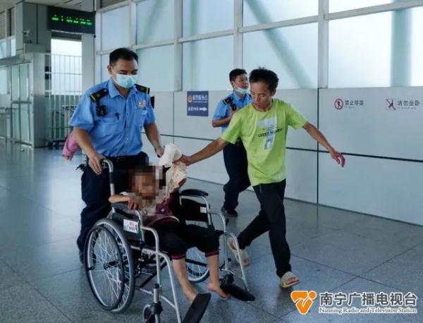 紧急！断掌男孩急需救治，多方接力→