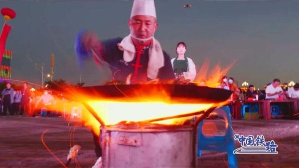 绝美!动车组驶过全世界海拔最高的高铁站 绝美!动车组驶过全世界海拔最高的高铁站