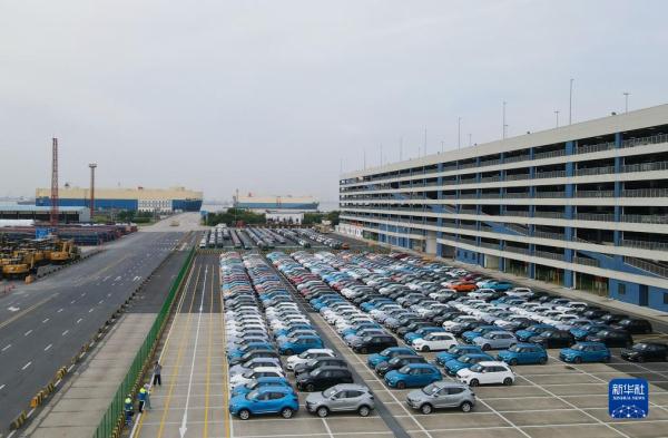 新华全媒+·新时代中国调研行·长江篇丨长江经济带：打造新能源汽车产业集群