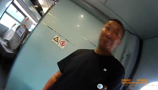 男子第一次坐高铁就被罚！男子：“我不知道有这规定”