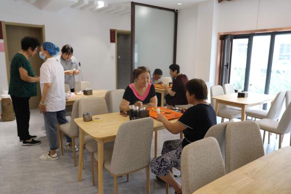 河北承德双桥区:社区食堂让老年人吃饭不再难 河北承德双桥区:社区食堂让老年人吃饭不再难