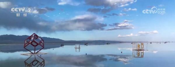 大美青海旅游热度蹿升 “天空之镜”引爆游客打卡热情