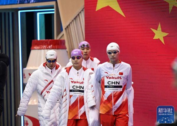 游泳世锦赛｜女子4x200米自由泳接力：澳大利亚队破世界纪录夺冠 中国队获季军
