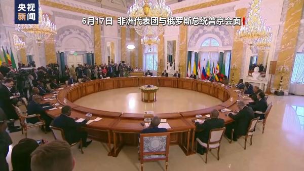 科摩罗总统:将与俄继续讨论非洲和平计划十点建议 科摩罗总统:将与俄继续讨论非洲和平计划十点建议