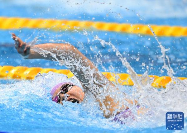 游泳世锦赛｜女子4x200米自由泳接力：澳大利亚队破世界纪录夺冠 中国队获季军