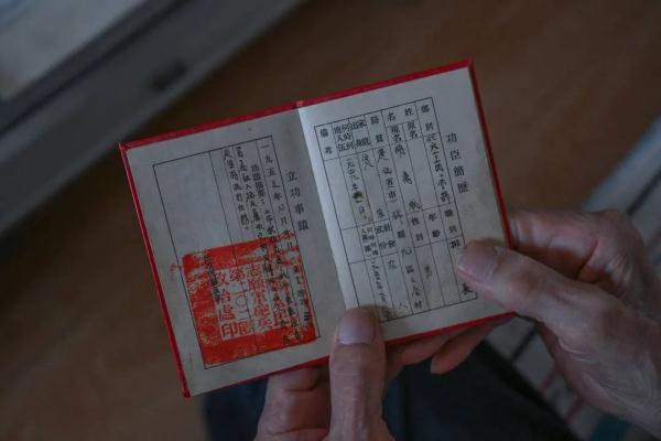 为了96岁志愿军老兵的70年心愿