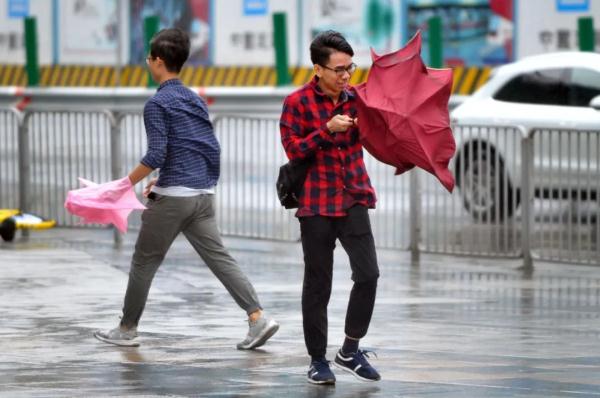 “杜苏芮”登陆福建晋江沿海,最大风力15级!又一台风生成? “杜苏芮”登陆福建晋江沿海,最大风力15级!又一台风生成?