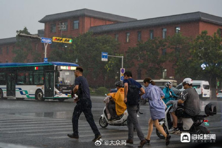 台风杜苏芮开始影响山东 山东已有1035乡镇出现降水 台风杜苏芮开始影响山东 山东已有1035乡镇出现降水