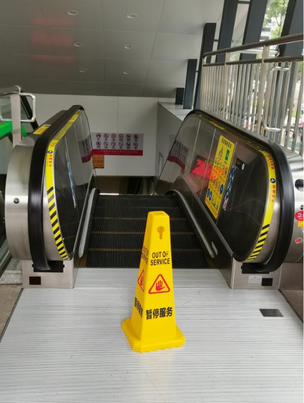 暴雨袭城！今早昆明多条道路淹水断交，最新情况→