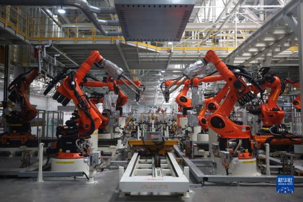 新华全媒+·新时代中国调研行·长江篇丨长江经济带：打造新能源汽车产业集群