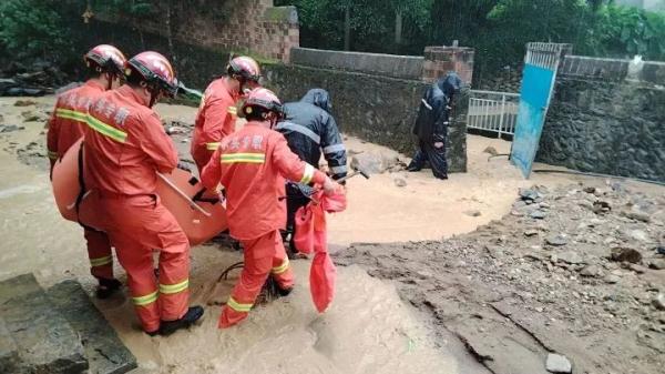 持续逼近!“杜苏芮”预计10时前后登陆 又一个台风生成 持续逼近!“杜苏芮”预计10时前后登陆 又一个台风生成
